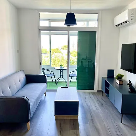 Fully Equipped One Bedroom 公寓 *
